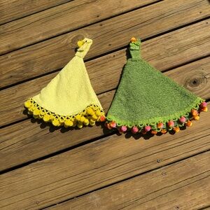 Vintage Lot Of 2 Towel Hot Pad Holders